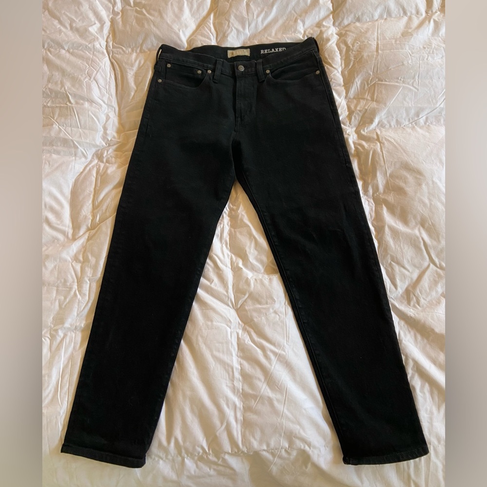 Madewell Relaxed Taper Jeans in Black Wash: Instacozy Edition